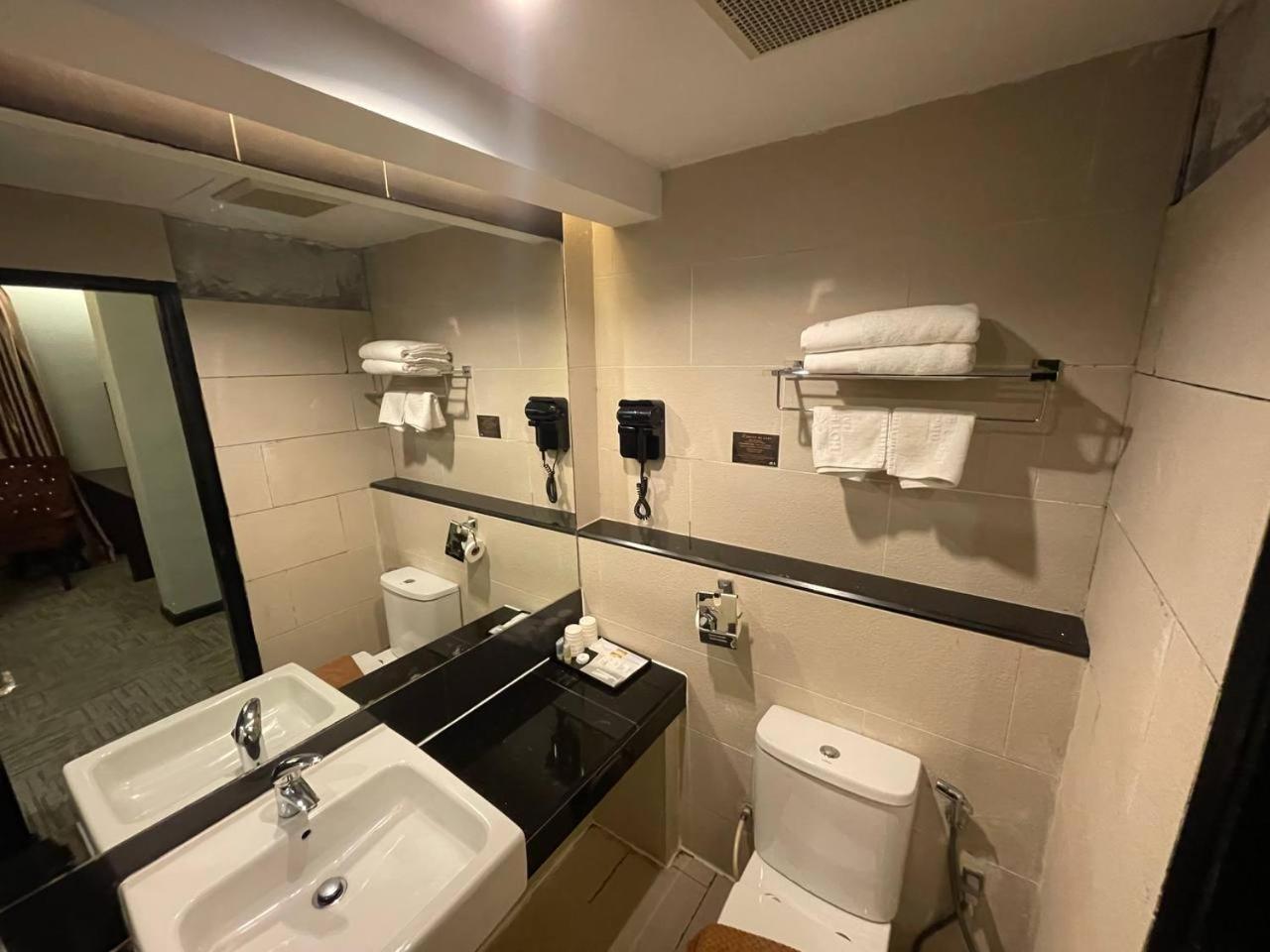 Hotel De Leon Lahad Datu Zimmer foto